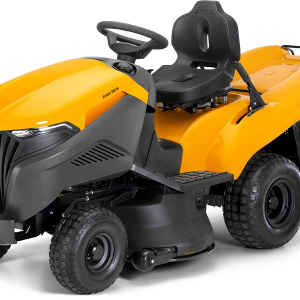 Stiga Rasentraktor Estate 798 W Winterpkaket mit 120 cm Schneeschild, PTO-Kit und Schneeketten – vue 3