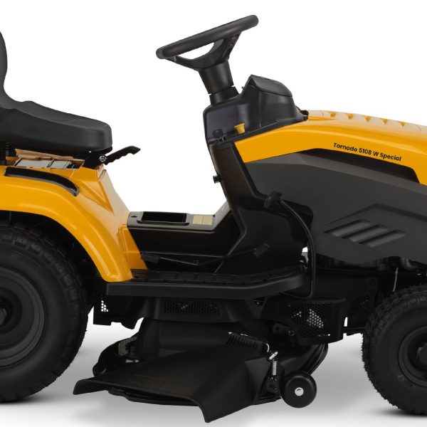 Stiga Rasentraktor Tornado 5108 W Special mit Mulchkit, Anhängekupplung und Batterieladegerät – vue 3